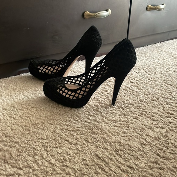 9
Miu Miu Black Nappa Aviator Round Toe Platform Pumps - Picture 2 of 2